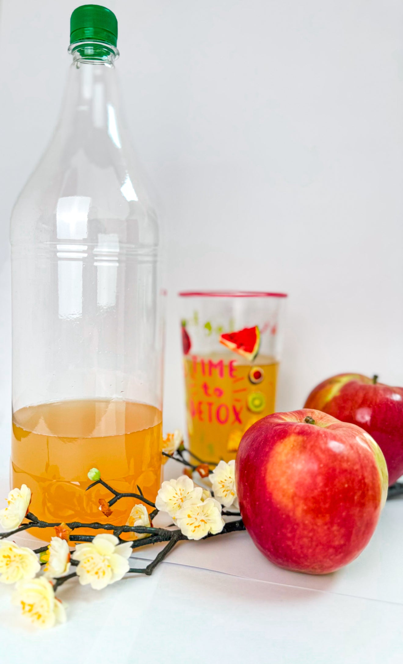 Flacon PET Transparent 2L – Ambalaj practic și sigur pentru industria alimentară | WestPlast