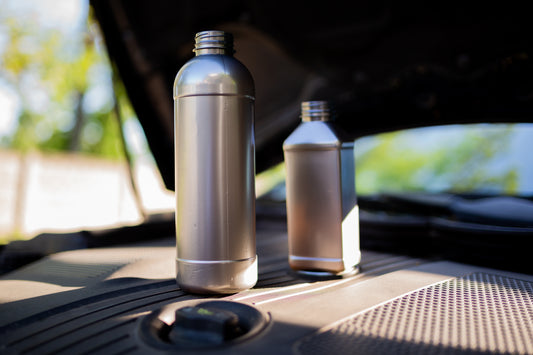 Flacon PET Gri Opac Pătrat 500 ml – Ambalaj rezistent pentru uleiuri industriale, auto și cosmetice | WestPlast